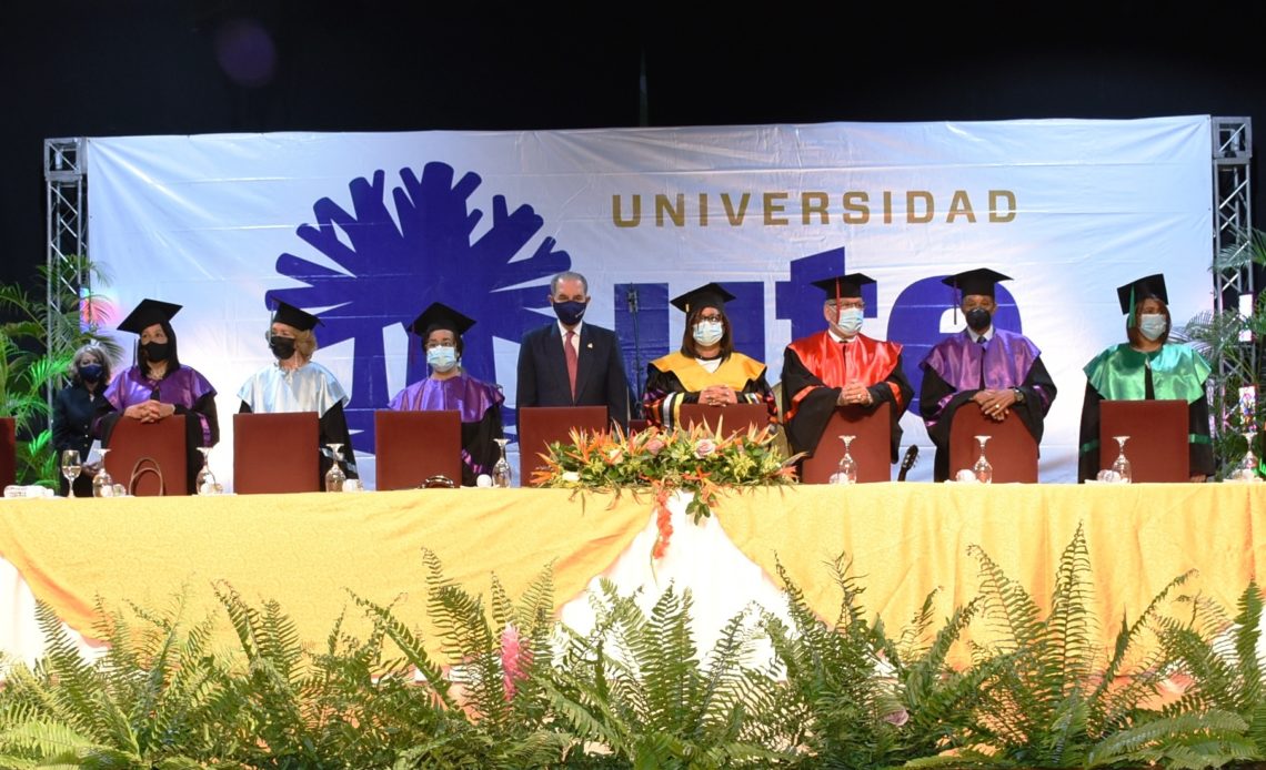 MESCYT reconoce modelo educativo de la Universidad de la Tercera Edad