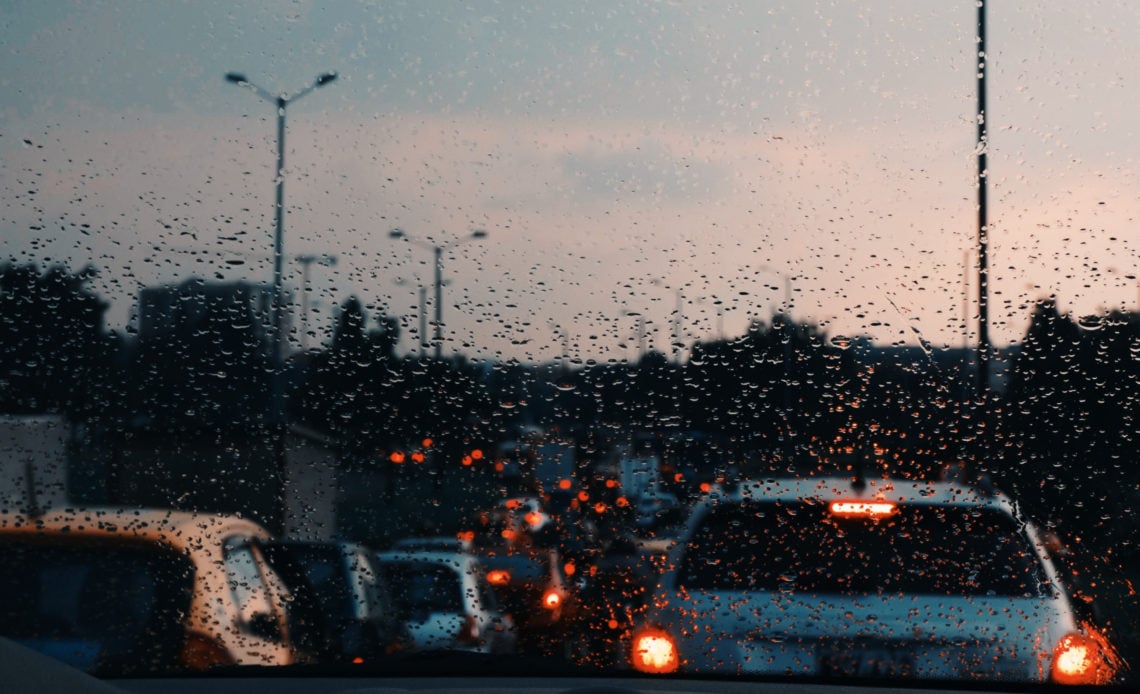 Lluvias ocasionales más ambiente caluroso; es el pronóstico de esta noche