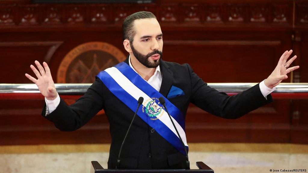 Bukele nombra a dos funcionarios y mantiene al resto de gabinete en El Salvador