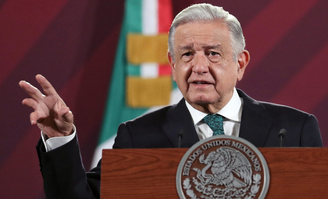 Presidente de México reconoce que militares ejecutaron a cinco personas en la frontera