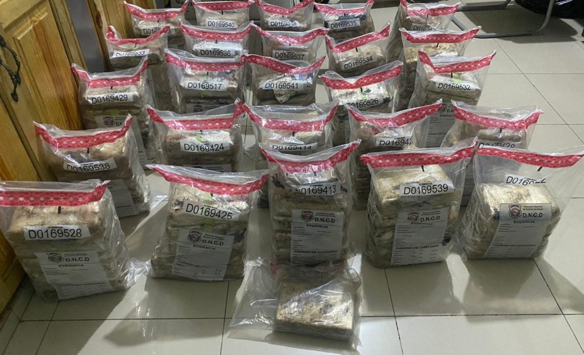 Autoridades incautan 149 paquetes de cocaína en el Puerto Caucedo