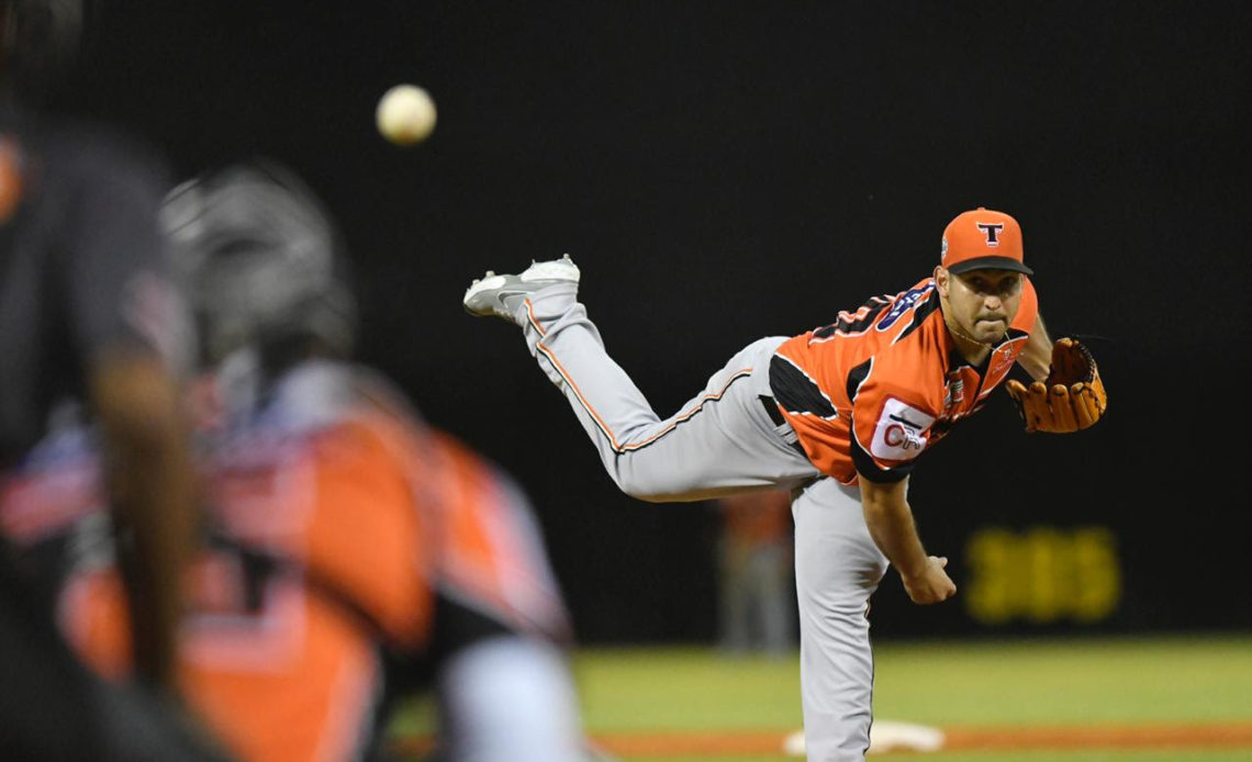 El cubano Urrutia y panameño Espino ganan premio Pelotero Estrella de la Semana