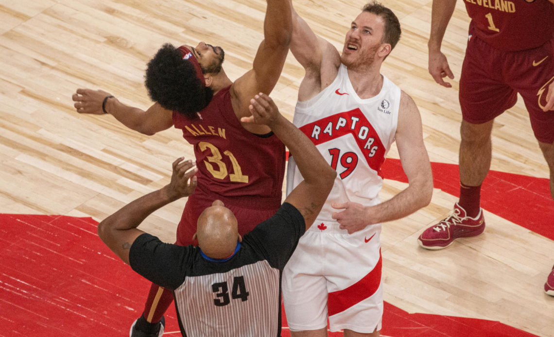 NBA multa con US$25.000 al entrenador de Toronto por críticas a los árbitros