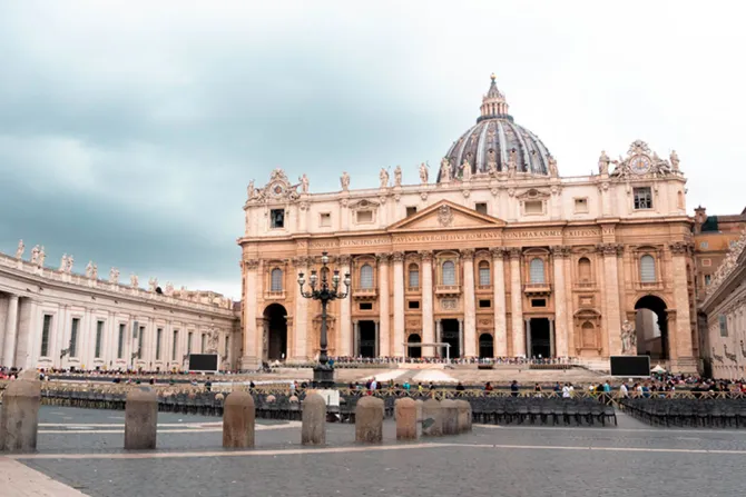 En una prisión de mujeres: fue el lugar utilizado por el Vaticano para presentar su proyecto para la Bienal de Arte