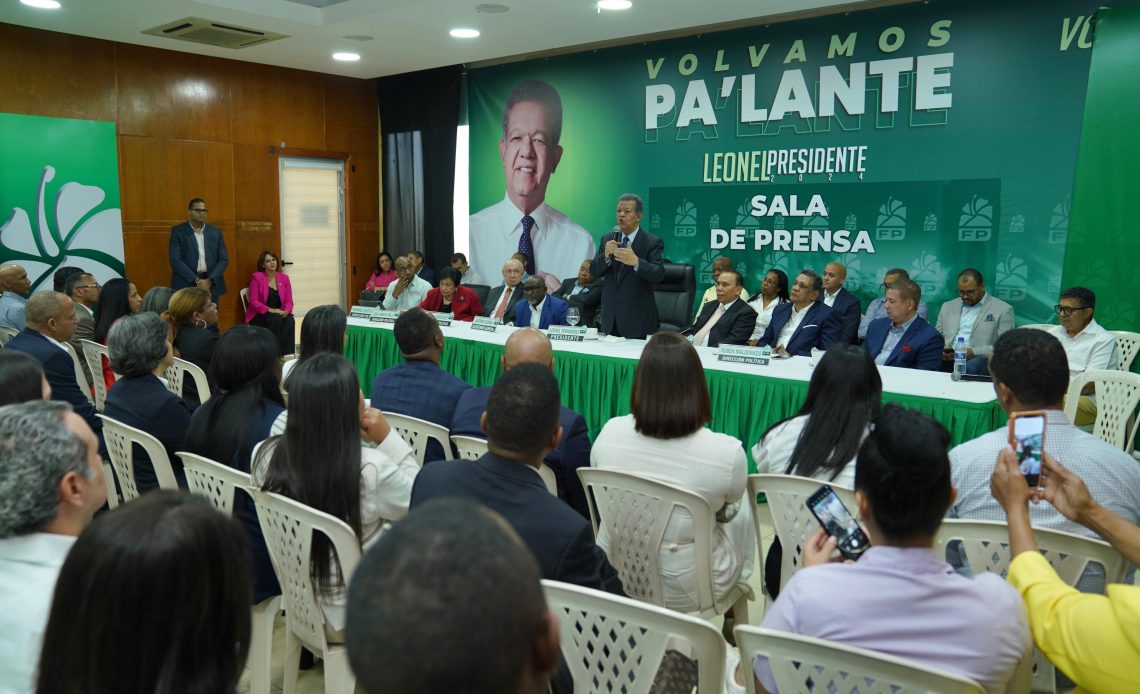 Leonel Fernández reunión con candidatos