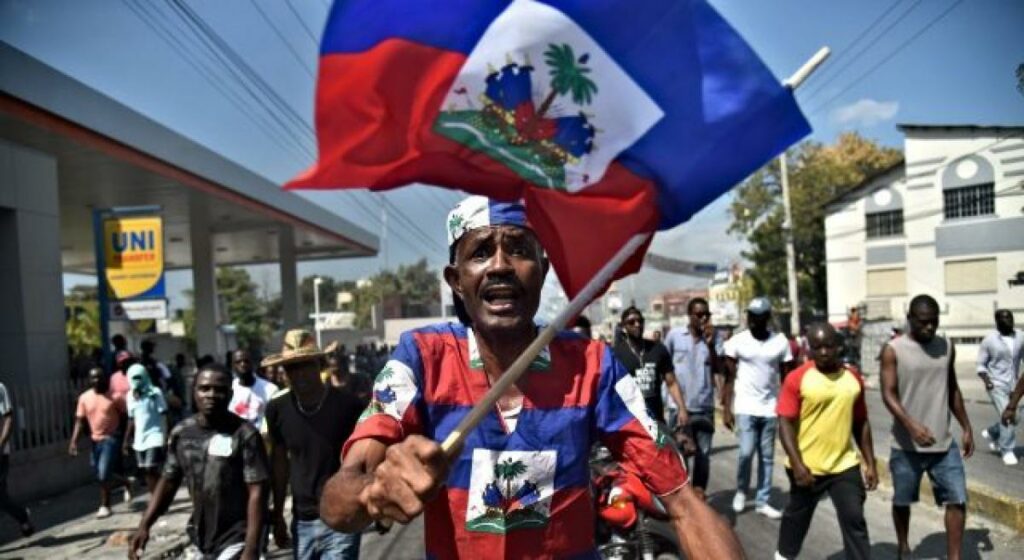 MARCHA DE HAITIANOS