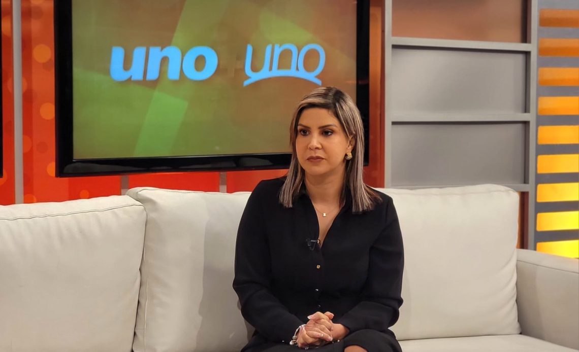 Rosalba Ramos en programa Uno+Uno