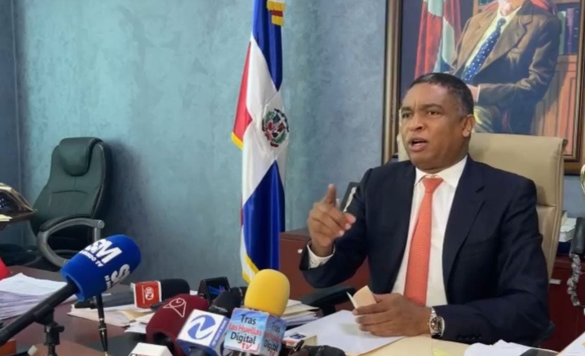 Yván Lorenzo dice su partido no apoyará una reforma fiscal que impacte los bolsillos de los dominicanos