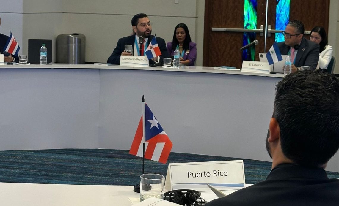 Delegados dominicanos en congreso de emprendimiento en Puerto Rico
