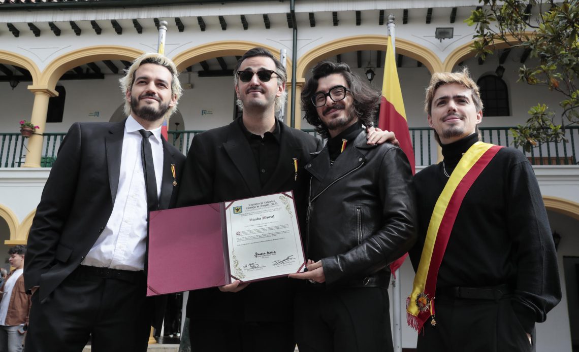 Bogotá reconoce a Morat como embajadores de la música colombiana por su impacto global