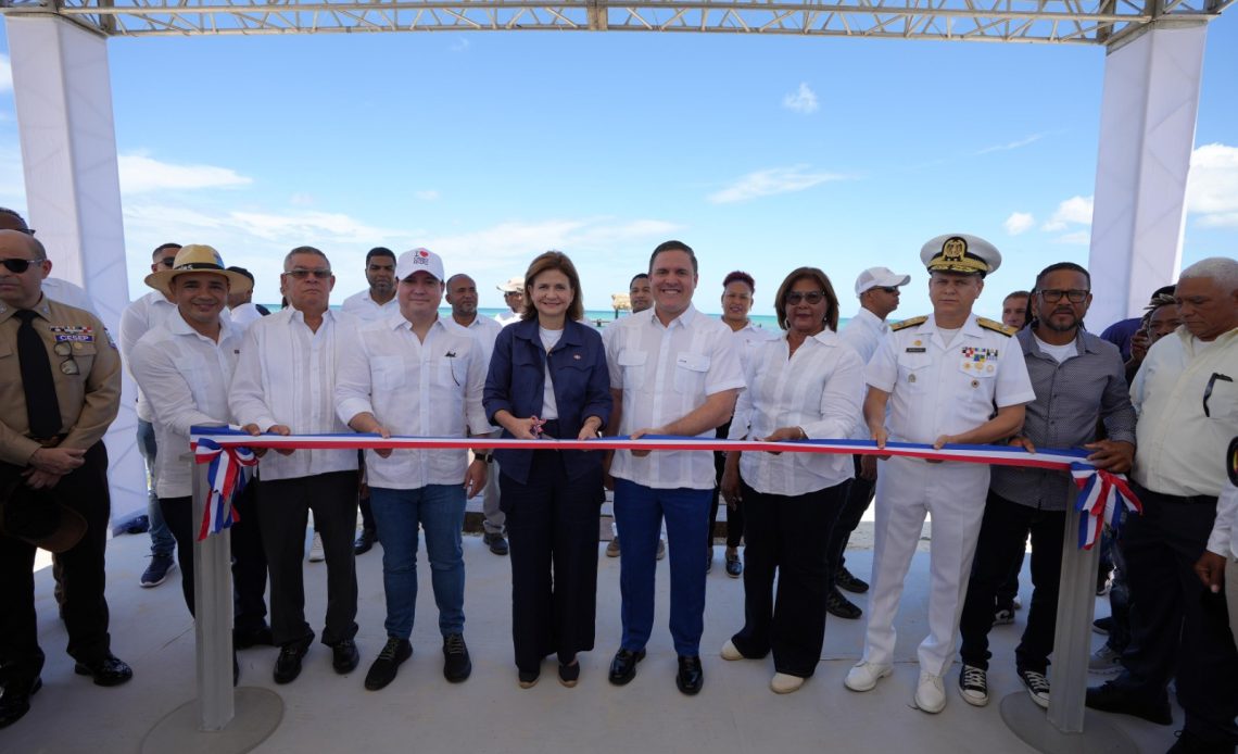 Inauguración puerto Cabo Rojo