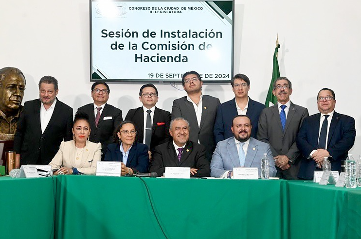 Candidato a rector de la UASD fue invitado al Congreso de México