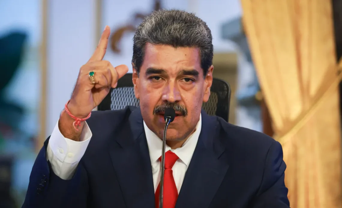 Maduro arremete nuevamente contra Javier Milei por criticar el adelanto de la Navidad en Venezuela: “Es un imbécil”