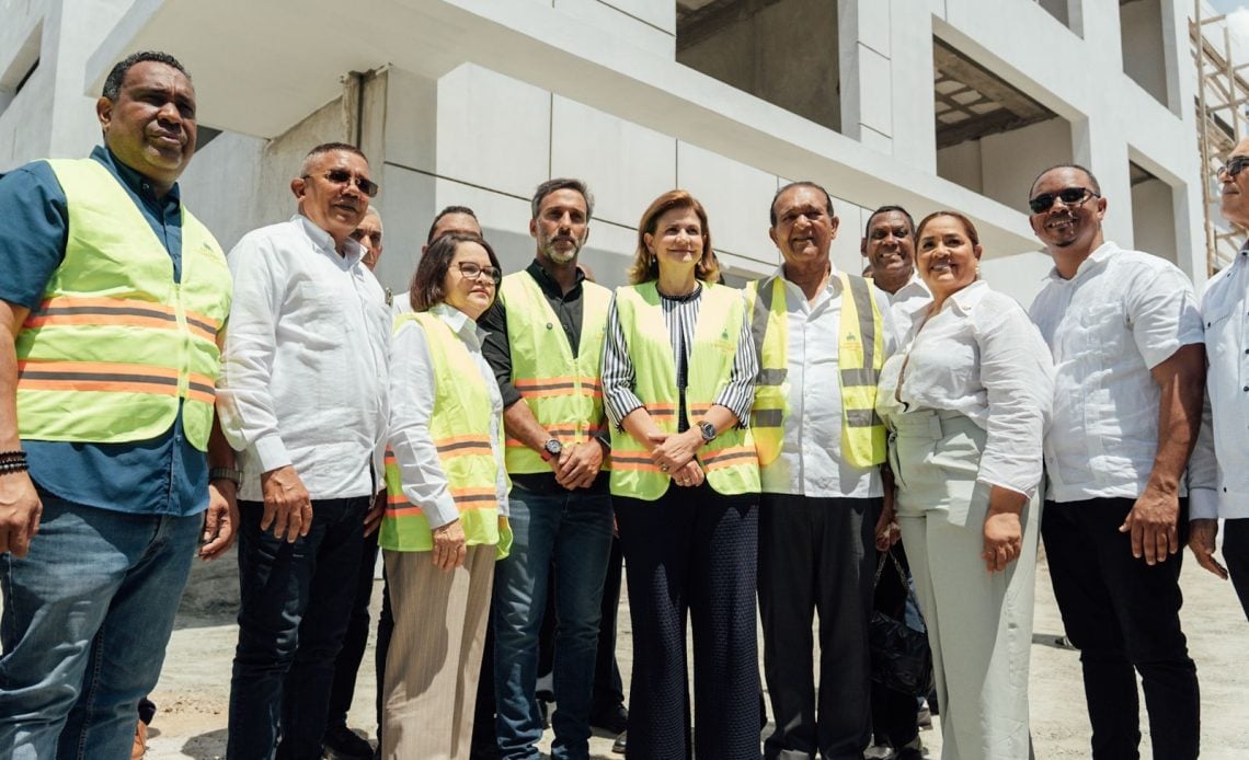 Vicepresidenta supervisa avances en construcción de la UASD-Santiago Rodríguez que desarrolla el MIVED