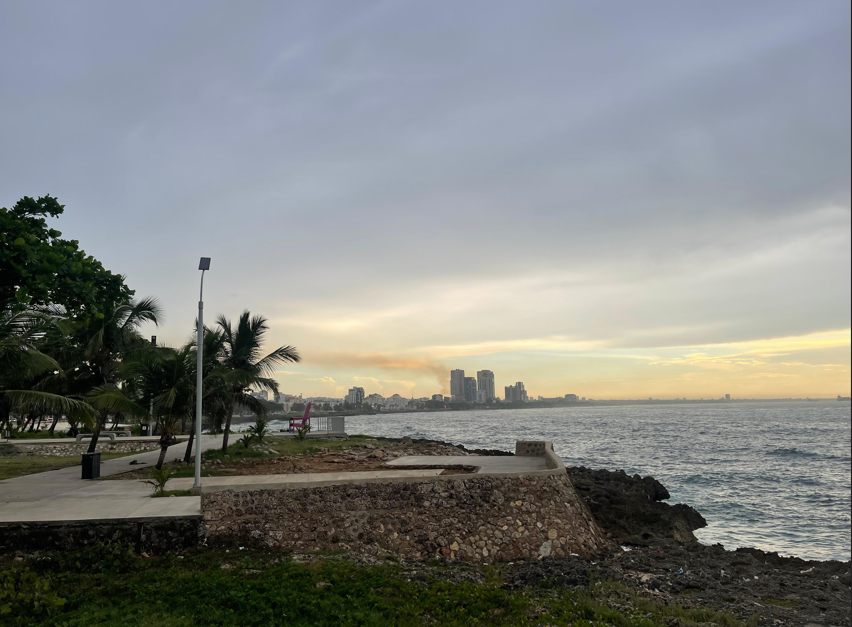 Vaguada provoca lluvias en la madrugada y comienzo de la mañana, que está medio nublada